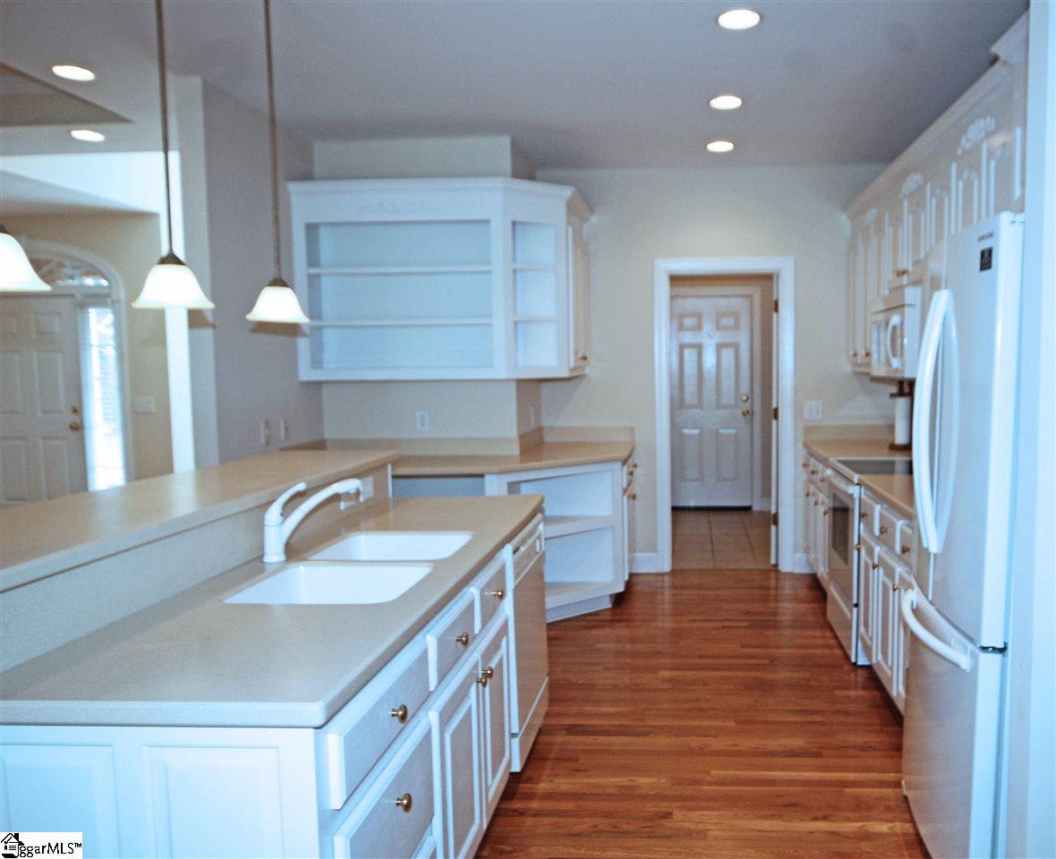 514 Spring Point Court Simpsonville, SC 29681 - Photo 7 of 25 Gallery Image 7