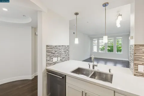 $1,149,000 | 1000 Dewing Avenue, Unit 115, Lafayette, CA 94549