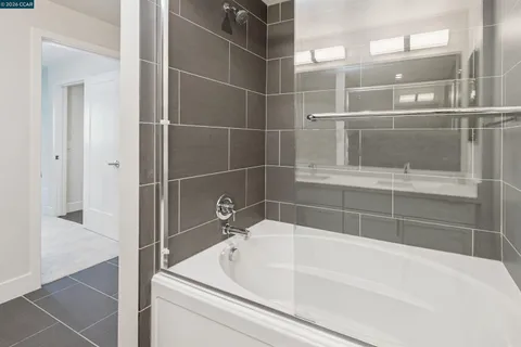 $1,149,000 | 1000 Dewing Avenue, Unit 115, Lafayette, CA 94549