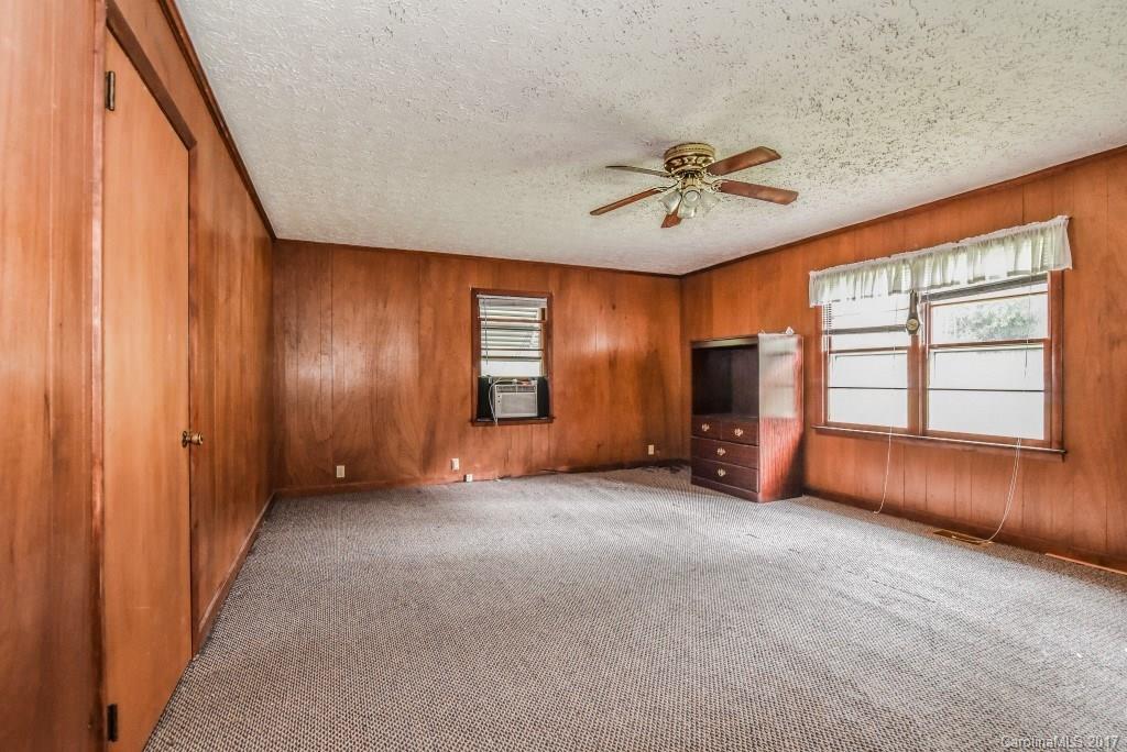 287 Old Fort Road Fairview, NC 28730 - Photo 12 of 18 Gallery Image 12