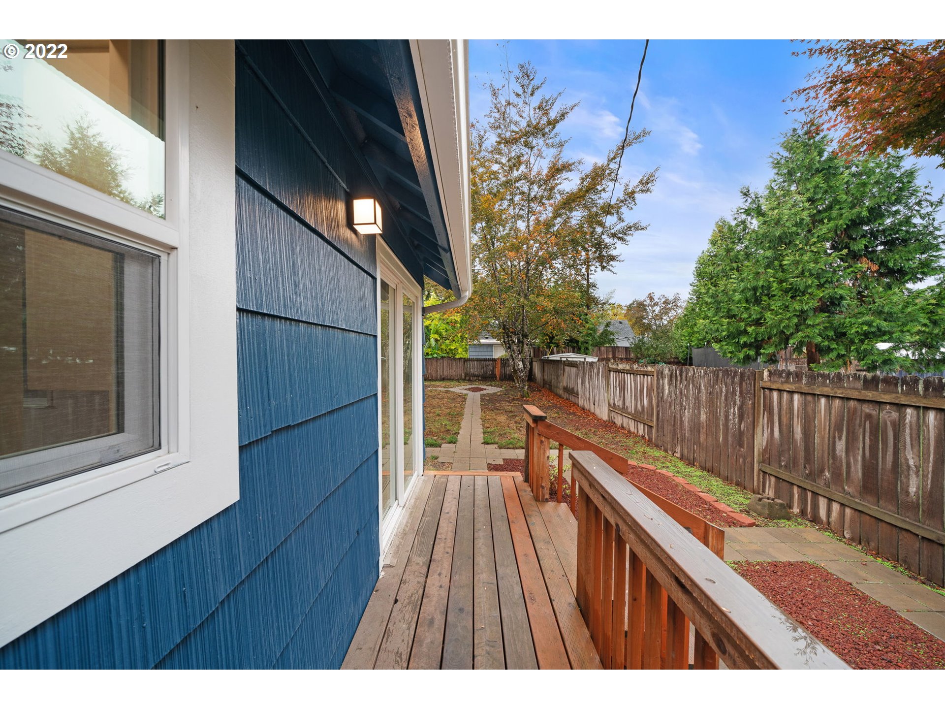 230 1/2 17th Street Springfield, OR 97477 - Photo 25 of 29 a balcony with wooden floor