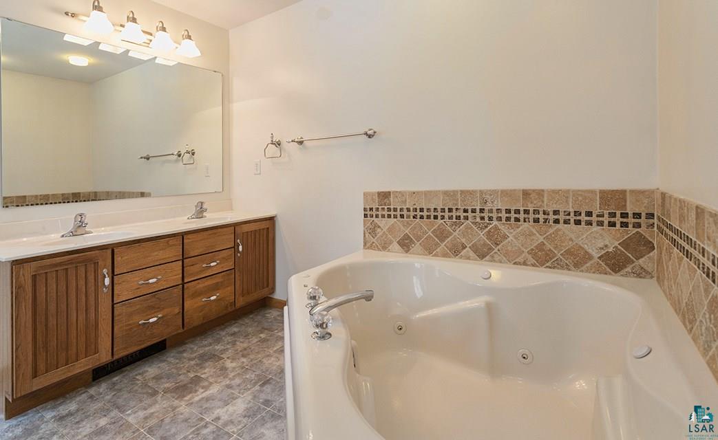 4666 Lavaque Bypass Road Hermantown, MN 55811 - Photo 10 of 24