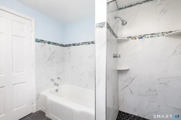 $589,000 | 1625 North Street, Suffield, CT 06078