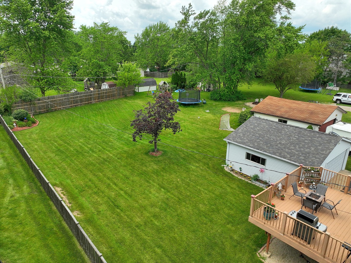 58 South Beck Road Lindenhurst, IL 60046 - Photo 37 of 37 an aerial view of a house with swimming pool garden and patio
