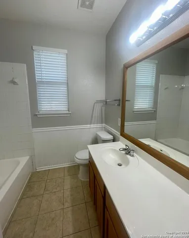 $2,300 | 6103 Briscoe Leaf, San Antonio, TX 78253