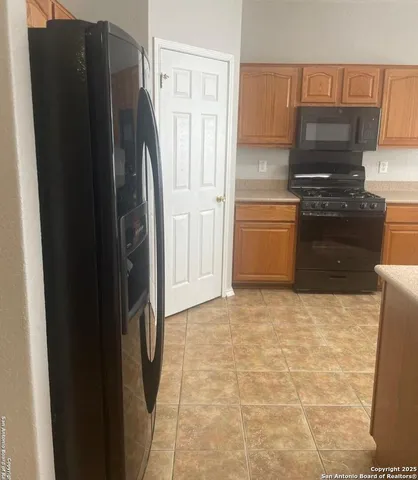 $2,300 | 6103 Briscoe Leaf, San Antonio, TX 78253