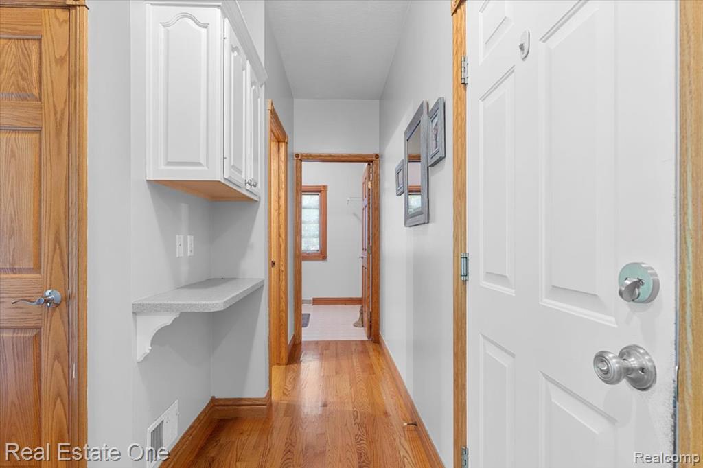 4261 Brest Road Newport, MI 48166 - Photo 15 of 57 Gallery Image 15