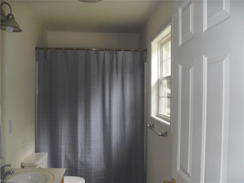 984 Beckner Road Lexington, NC 27292 - Photo 16 of 28 Gallery Image 16