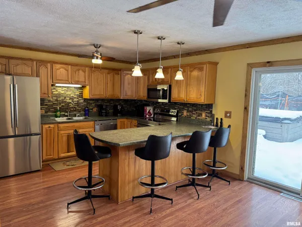 $335,000 | 12726 East Co Road 300N, Chandlerville, IL 62627