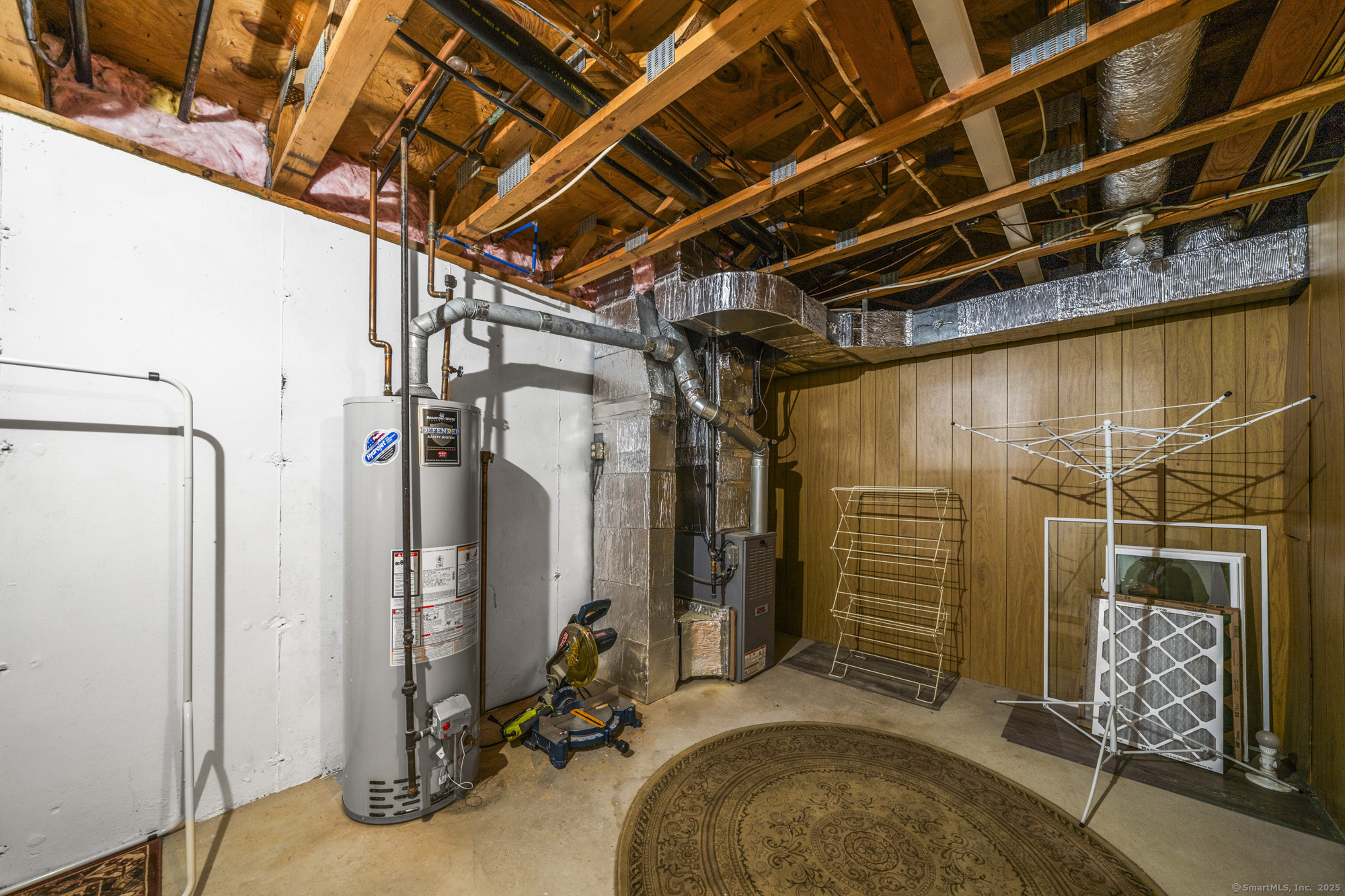 1165 Enfield Street, Unit 11 Enfield, CT 06082 - Photo 19 of 30 a view of a room with gym equipment