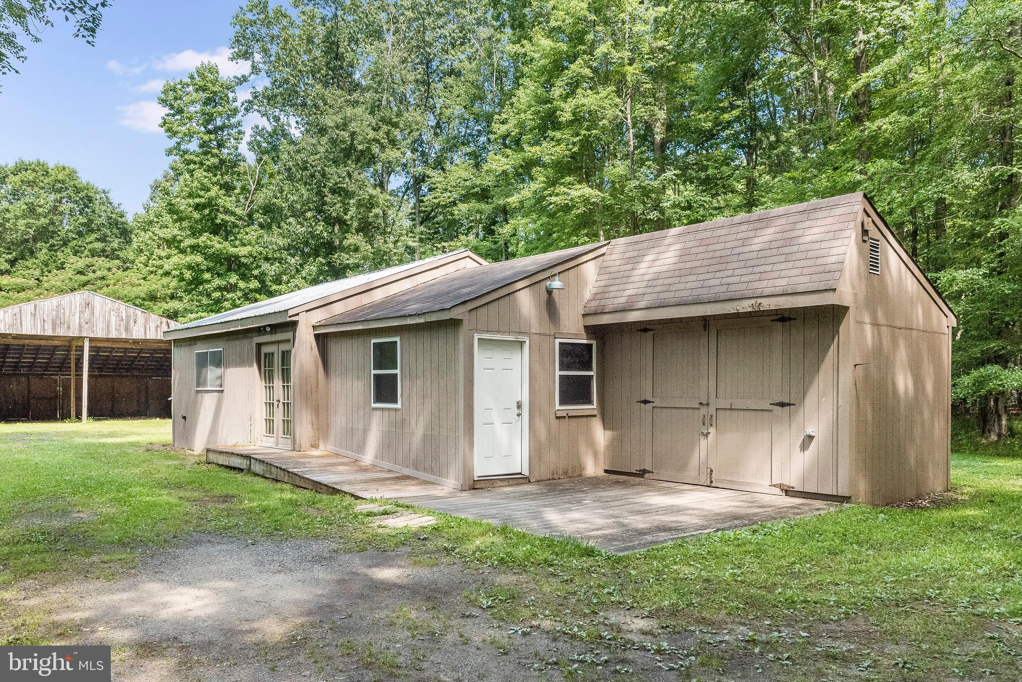 5176 Chalk Point Road West River, MD 20778 - Photo 29 of 29 Shed/Workshop with Electric Power