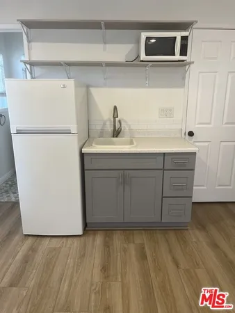 $1,550 | 217 South Tower Drive, Unit 1, Beverly Hills, CA 90211
