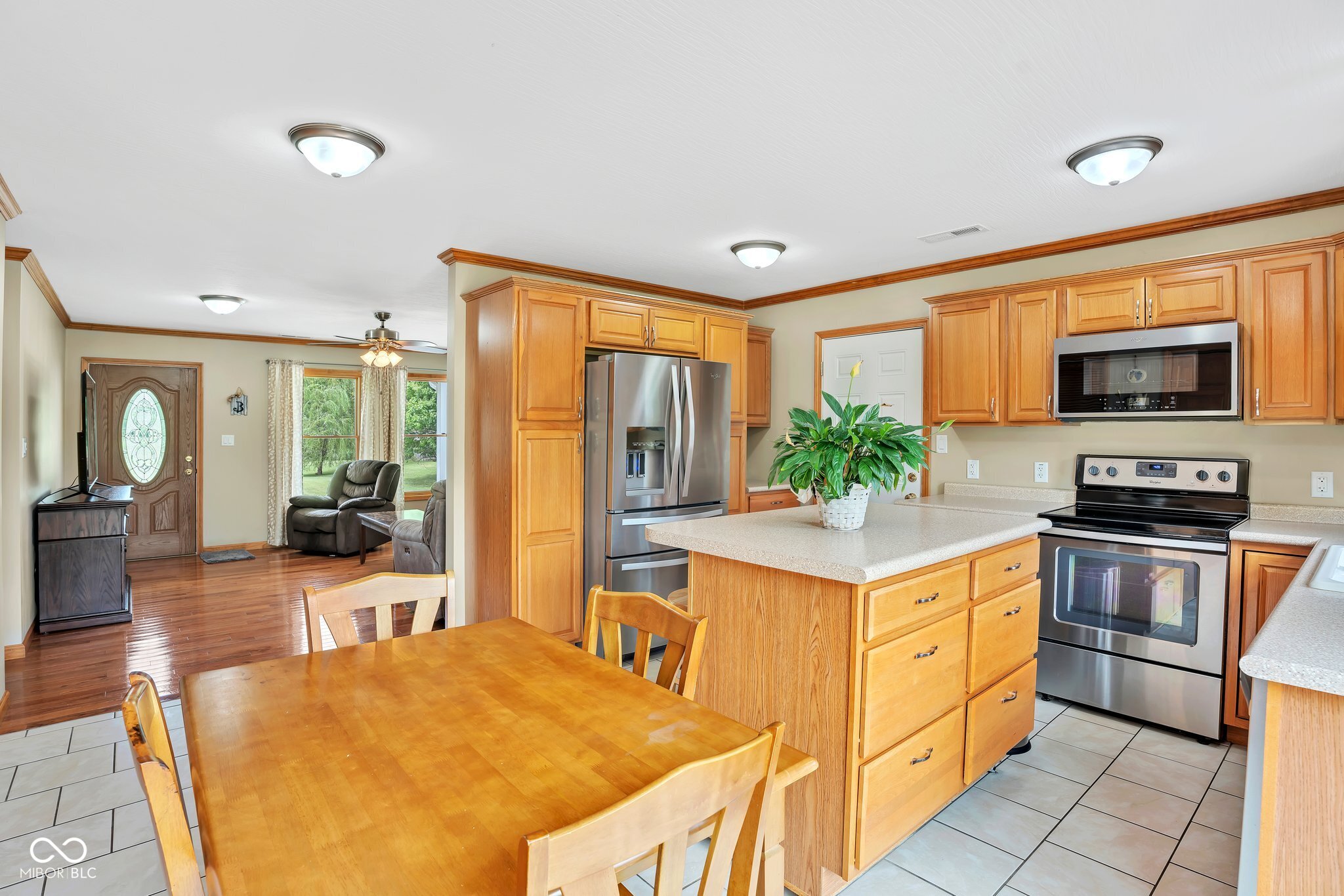 2611 22nd Street Columbus, IN 47201 - Photo 8 of 19