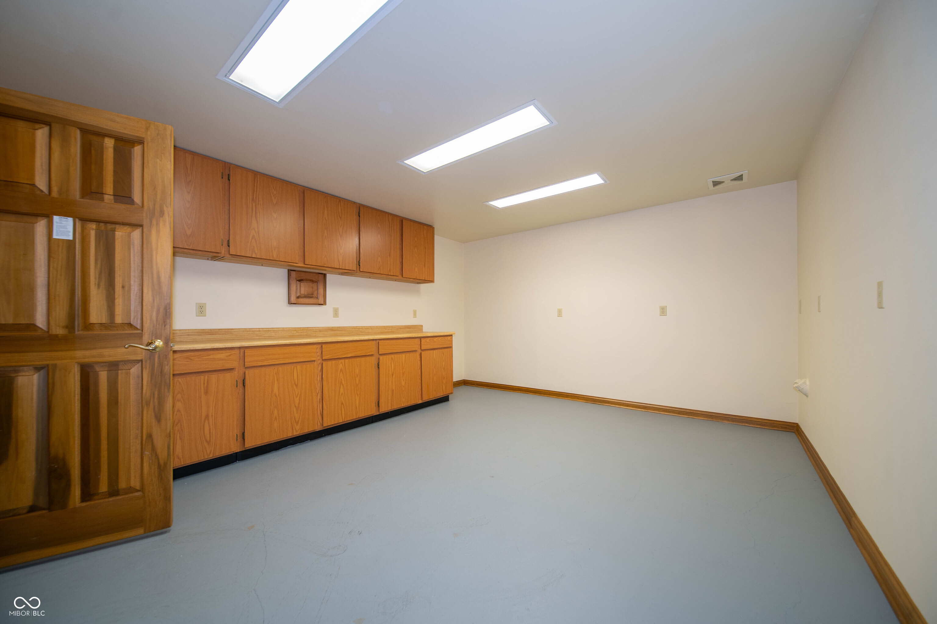 8130 Conarroe Road Indianapolis, IN 46278 - Photo 32 of 55 Gallery Image 32