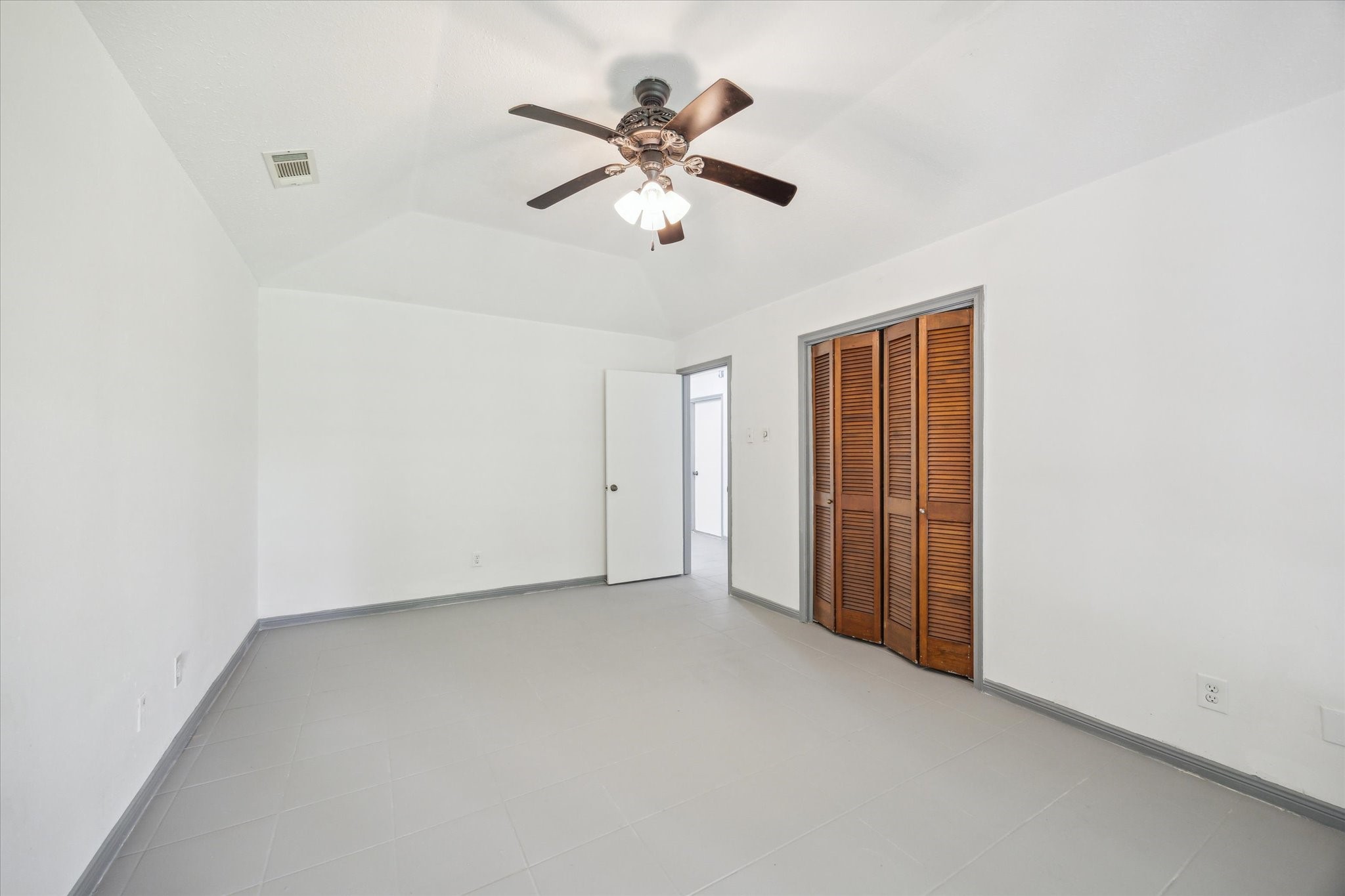 604 Briarclift Lane Baytown, TX 77521 - Photo 11 of 15