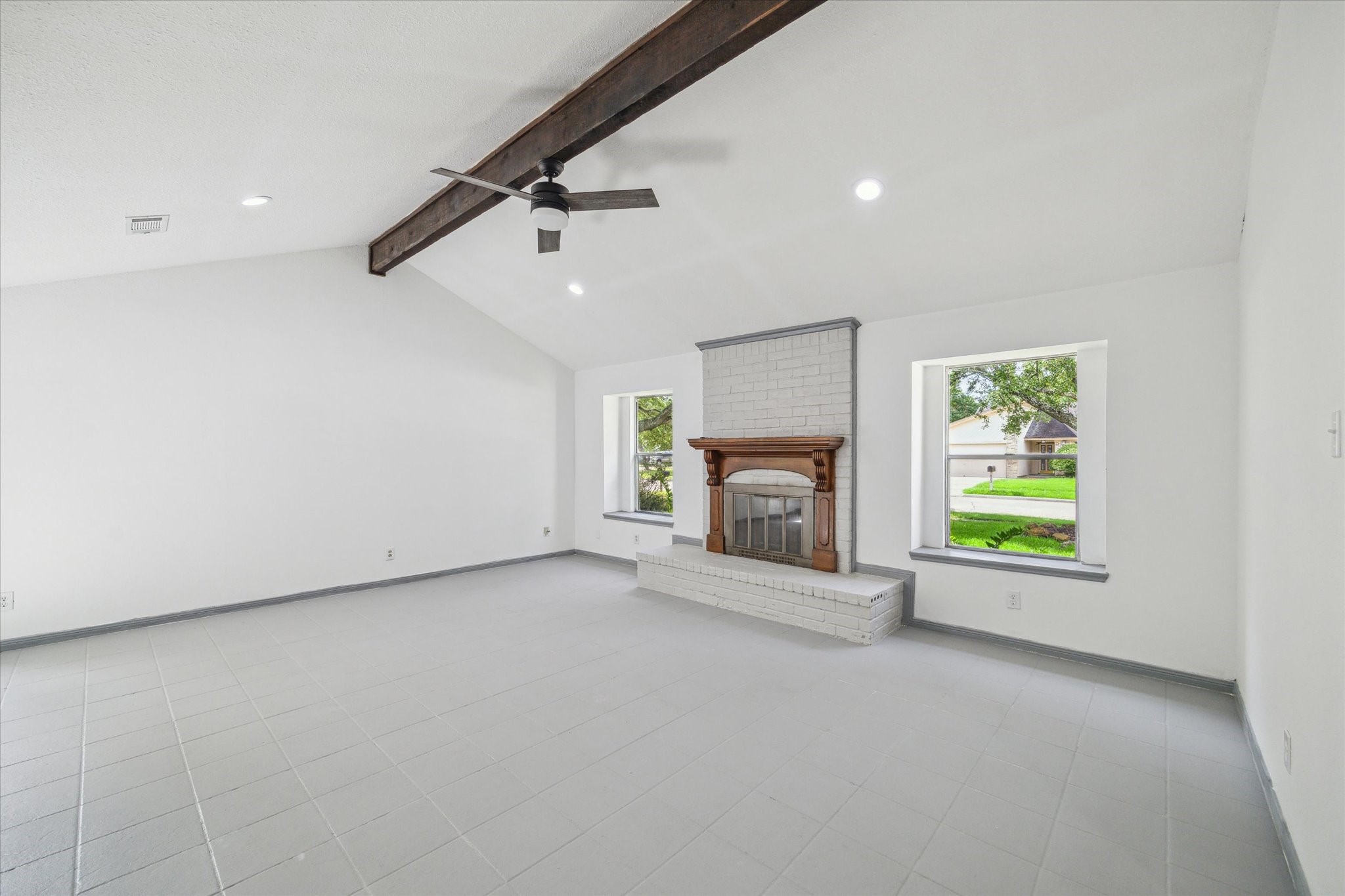 604 Briarclift Lane Baytown, TX 77521 - Photo 2 of 15