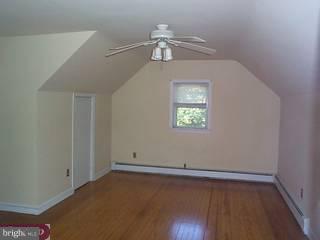 1132 Prospect Ridge Boulevard Haddon Heights, NJ 08035 - Photo 5 of 6