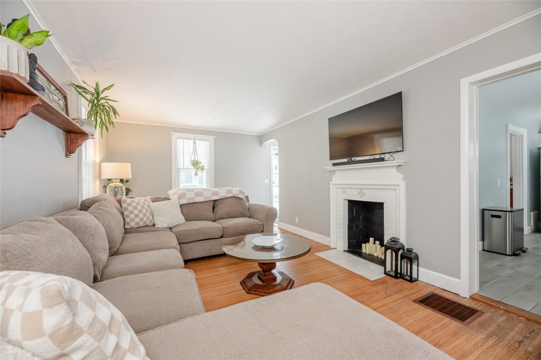 74 Heberle Road Irondequoit, NY 14609 - Photo 4 of 16