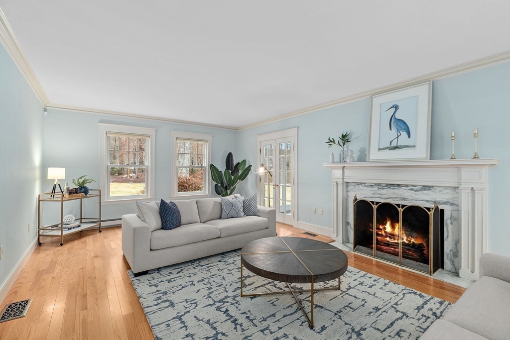 548 First Parish Road Scituate, MA 02066 - Photo 5 of 32 Gallery Image 5
