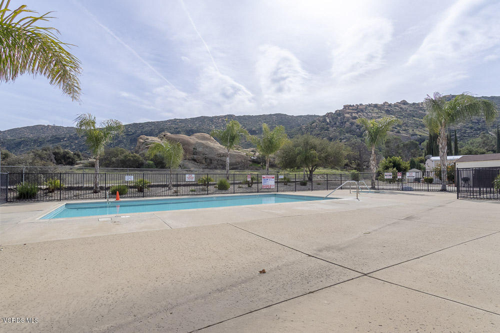 6480 Katherine Road, Unit 1 Simi Valley, CA 93063 - Photo 22 of 23 a view of a basket ball ground