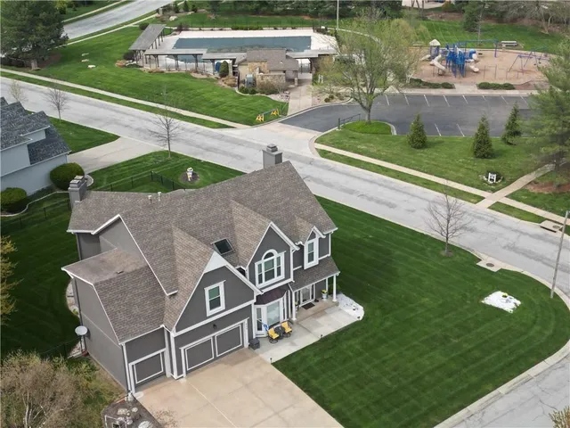 $625,000 | 600 Southwest Trailpark Circle, Lee's Summit, MO 64081