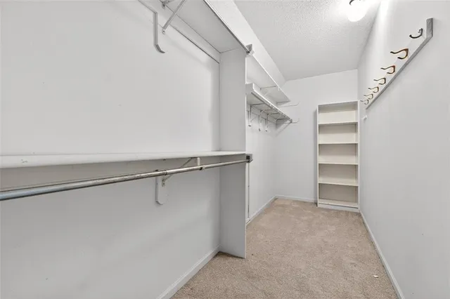 $625,000 | 600 Southwest Trailpark Circle, Lee's Summit, MO 64081