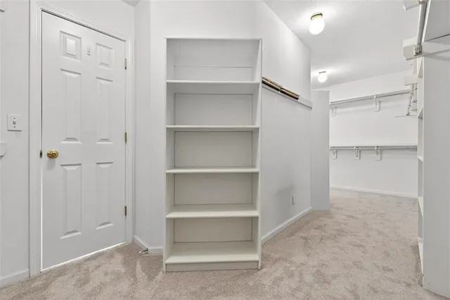 $625,000 | 600 Southwest Trailpark Circle, Lee's Summit, MO 64081