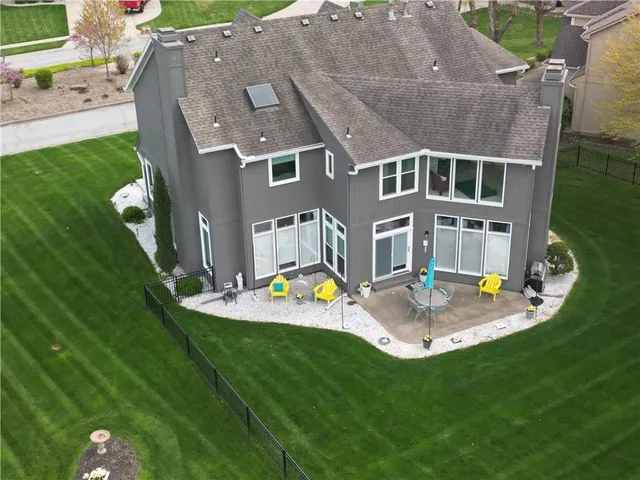 $625,000 | 600 Southwest Trailpark Circle, Lee's Summit, MO 64081