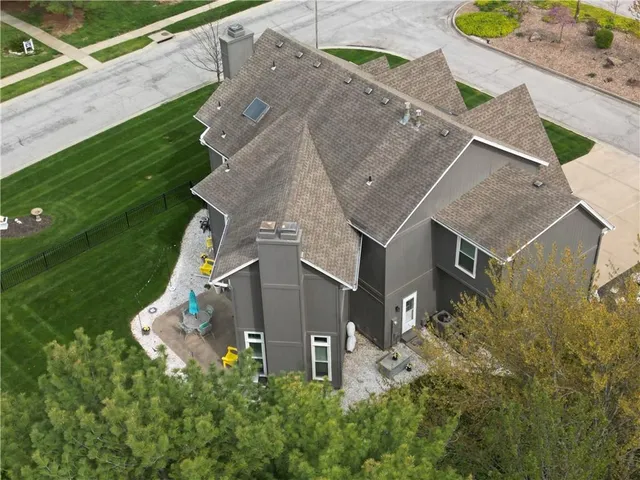 $625,000 | 600 Southwest Trailpark Circle, Lee's Summit, MO 64081