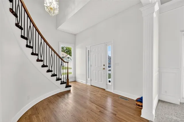 $625,000 | 600 Southwest Trailpark Circle, Lee's Summit, MO 64081