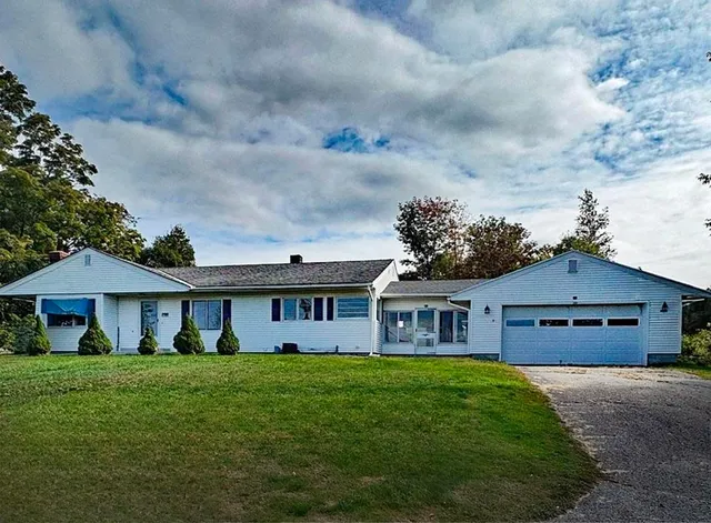 $3,000 | 290 Killington Avenue, Rutland Town, VT 05701