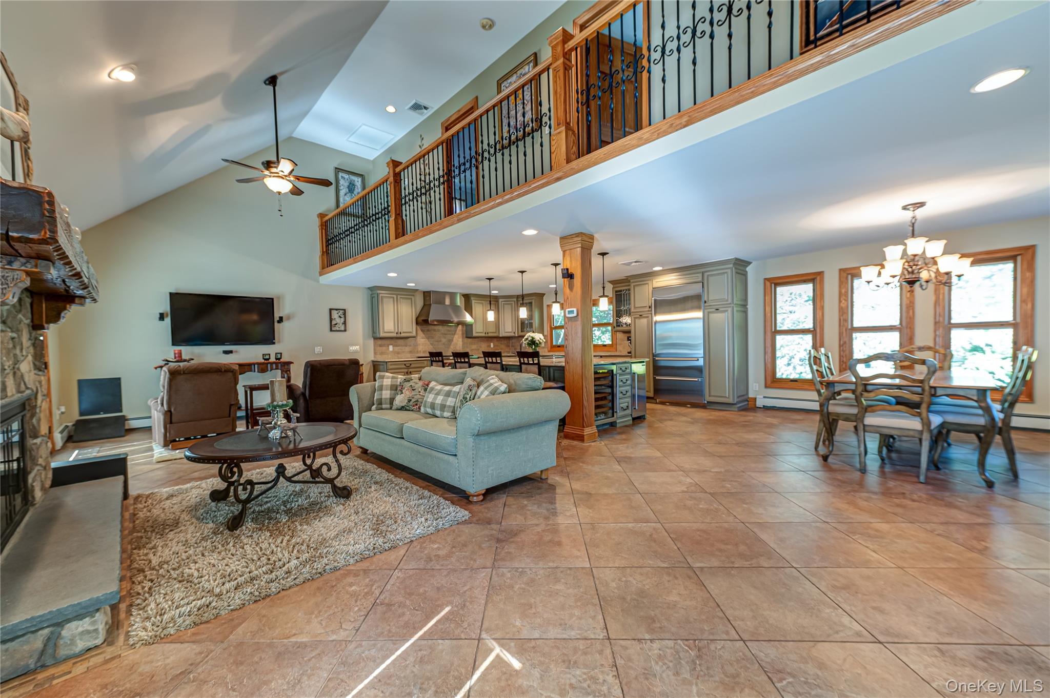 130 North Country Road Shoreham, NY 11786 - Photo 4 of 30