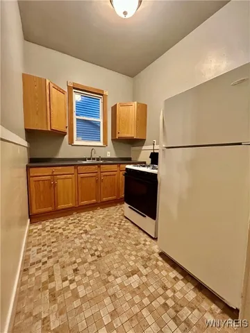 $1,400 | 123 Highland Avenue, Buffalo, NY 14222