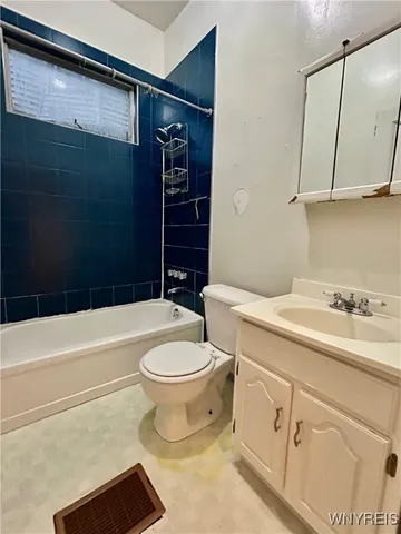 $1,400 | 123 Highland Avenue, Buffalo, NY 14222