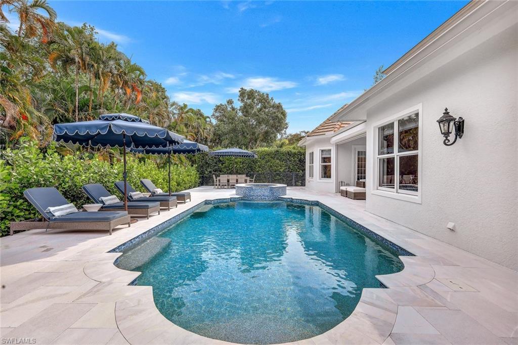 1427 Hemingway Place Naples, FL 34103 - Photo 37 of 44