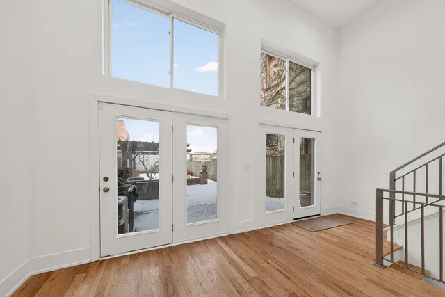 $650,000 | 626 East Oakwood Boulevard, Chicago, IL 60653