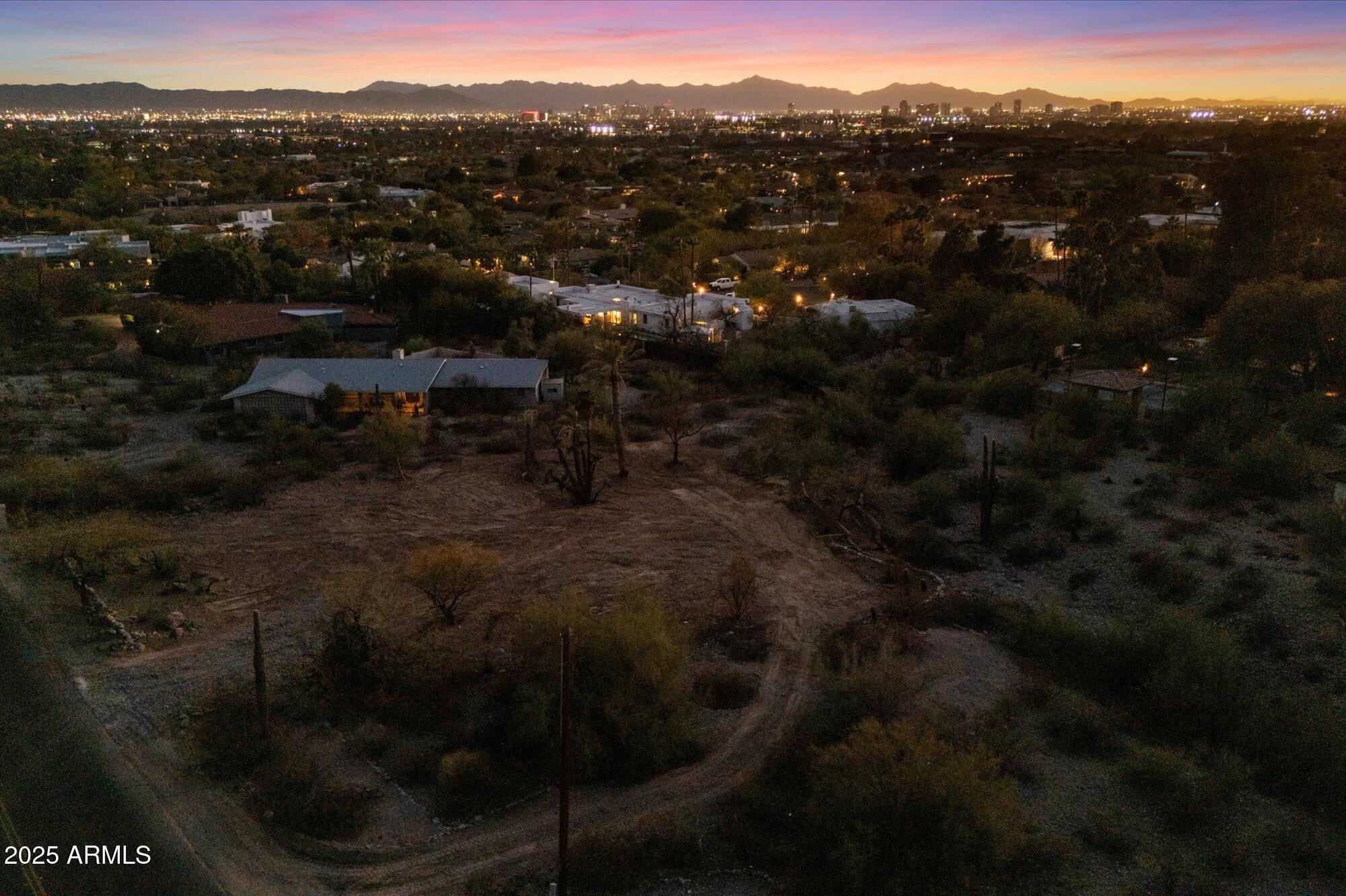 6218 North Palo Cristi Road, Unit 10 Paradise Valley, AZ 85253 - Photo 15 of 33 a view of city and mountain
