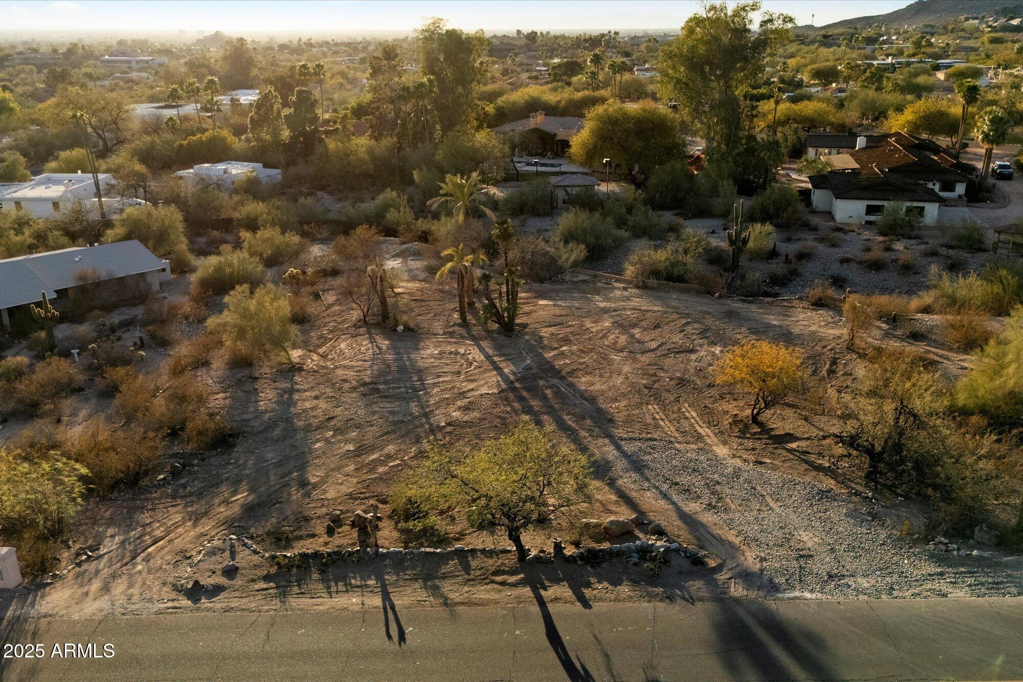 6218 North Palo Cristi Road, Unit 10 Paradise Valley, AZ 85253 - Photo 27 of 33 an aerial view of residential house with parking space