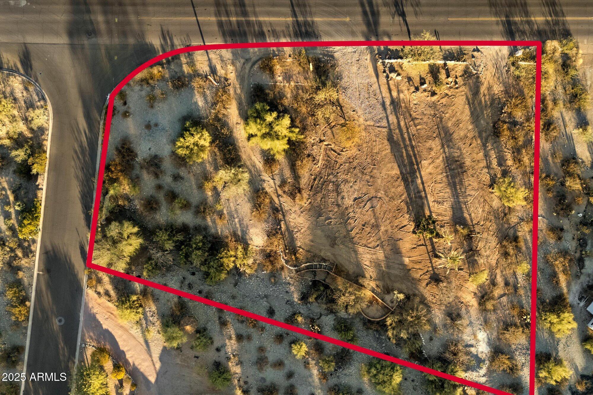 6218 North Palo Cristi Road, Unit 10 Paradise Valley, AZ 85253 - Photo 3 of 33 a view of a outdoor space