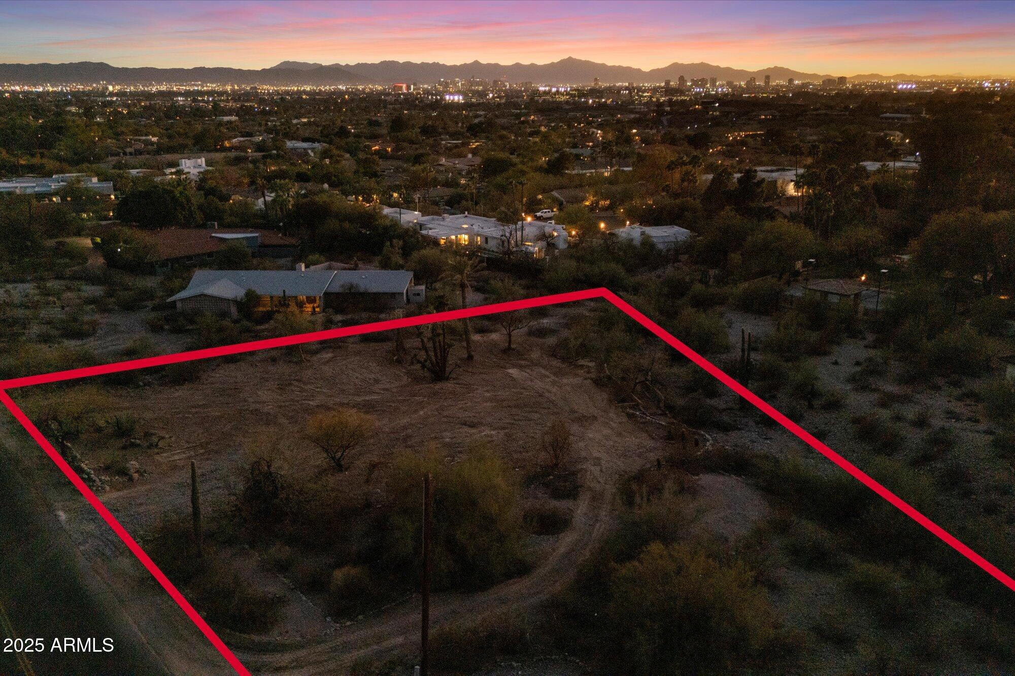 6218 North Palo Cristi Road, Unit 10 Paradise Valley, AZ 85253 - Photo 33 of 33 a view of a outdoor space