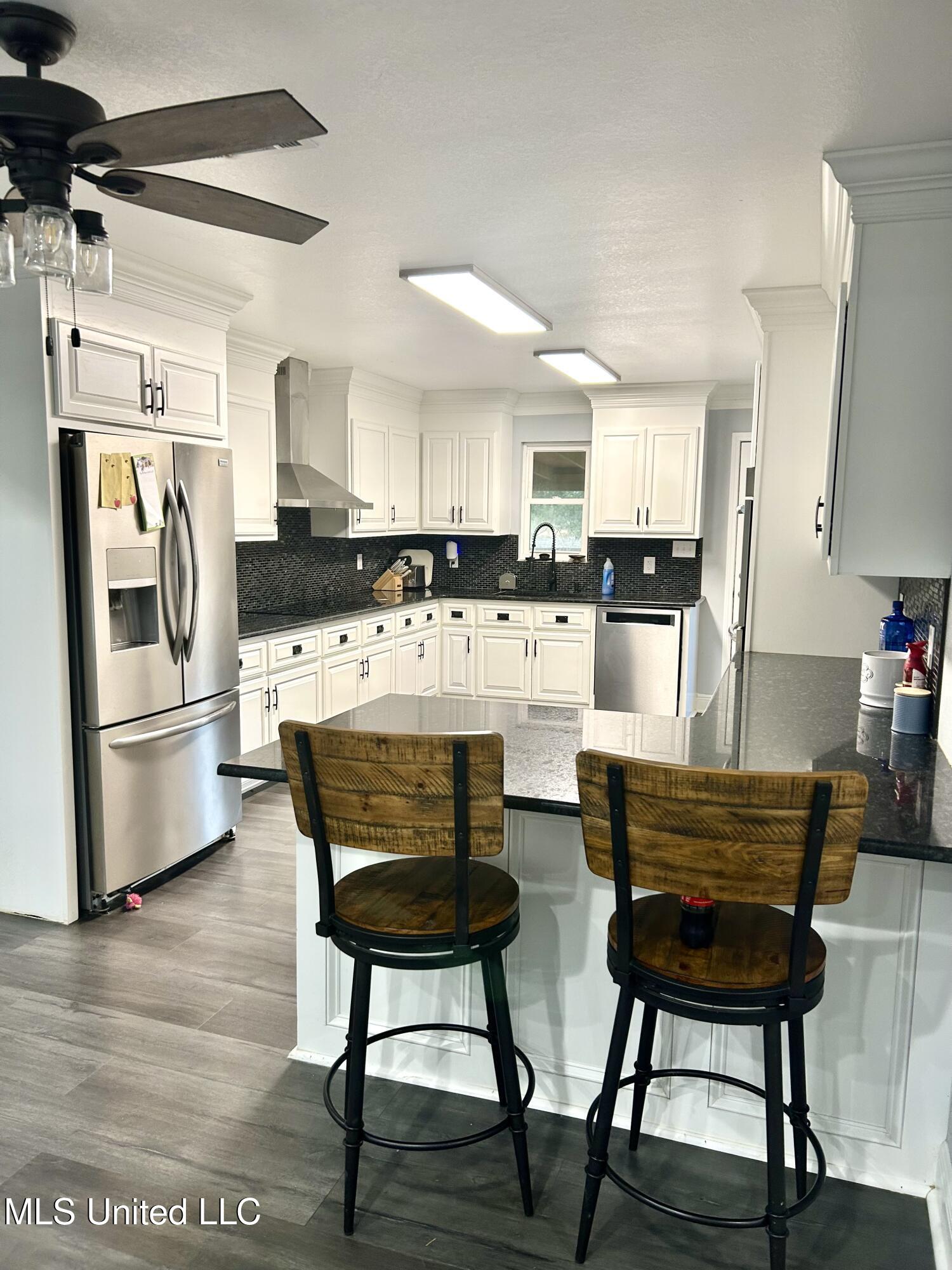 8537 Augusta Road Moss Point, MS 39562 - Photo 17 of 36 IMG_6026