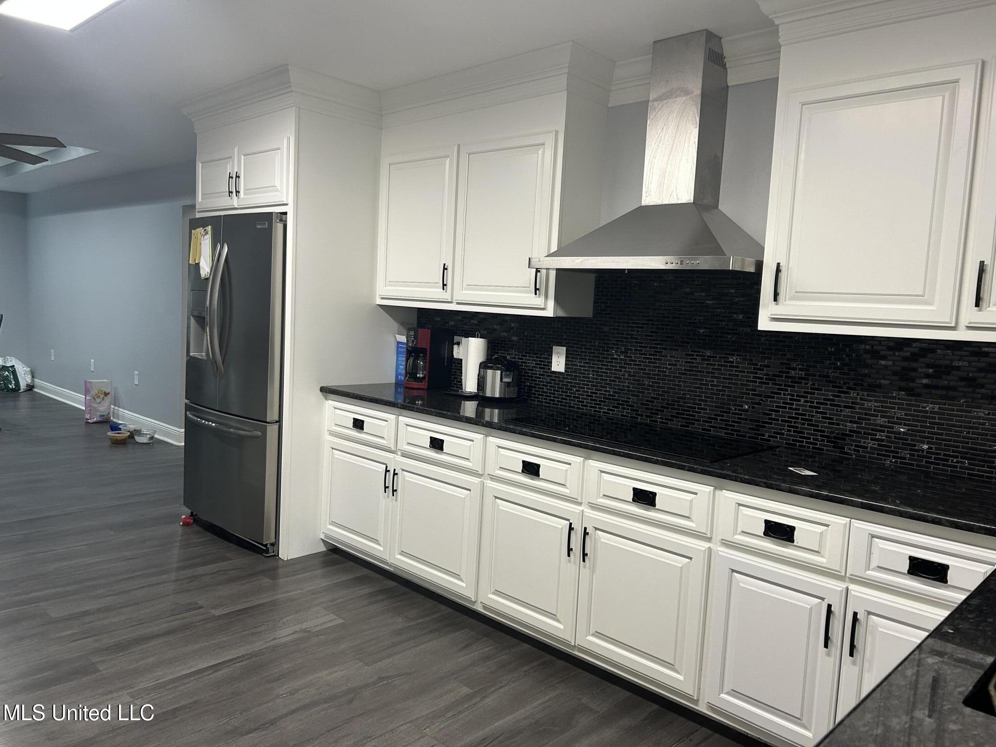 8537 Augusta Road Moss Point, MS 39562 - Photo 18 of 36 IMG_6028