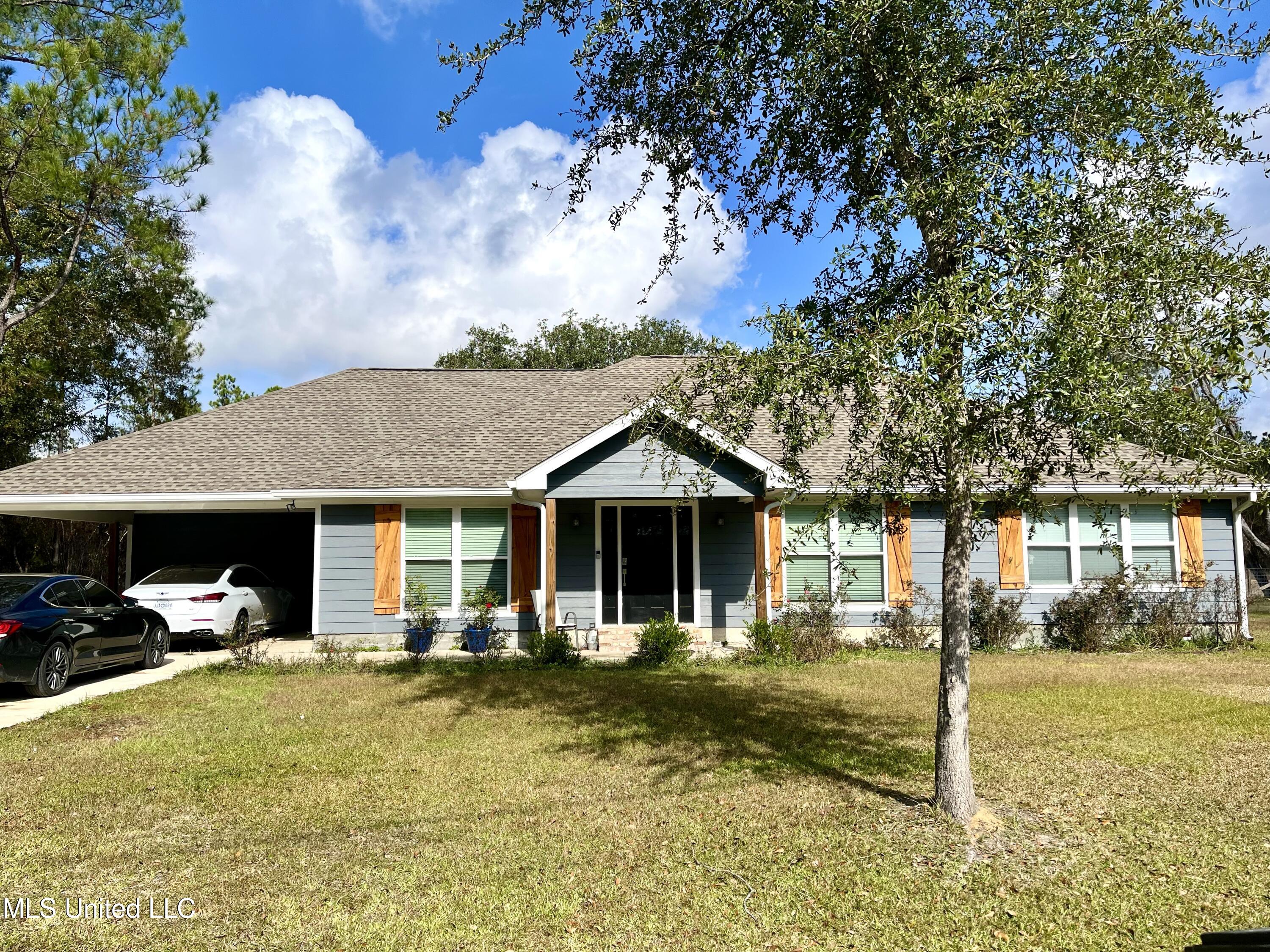 8537 Augusta Road Moss Point, MS 39562 - Photo 3 of 36 IMG_6065