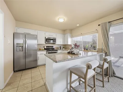 $589,000 | 24369 La Glorita Circle, Newhall, CA 91321