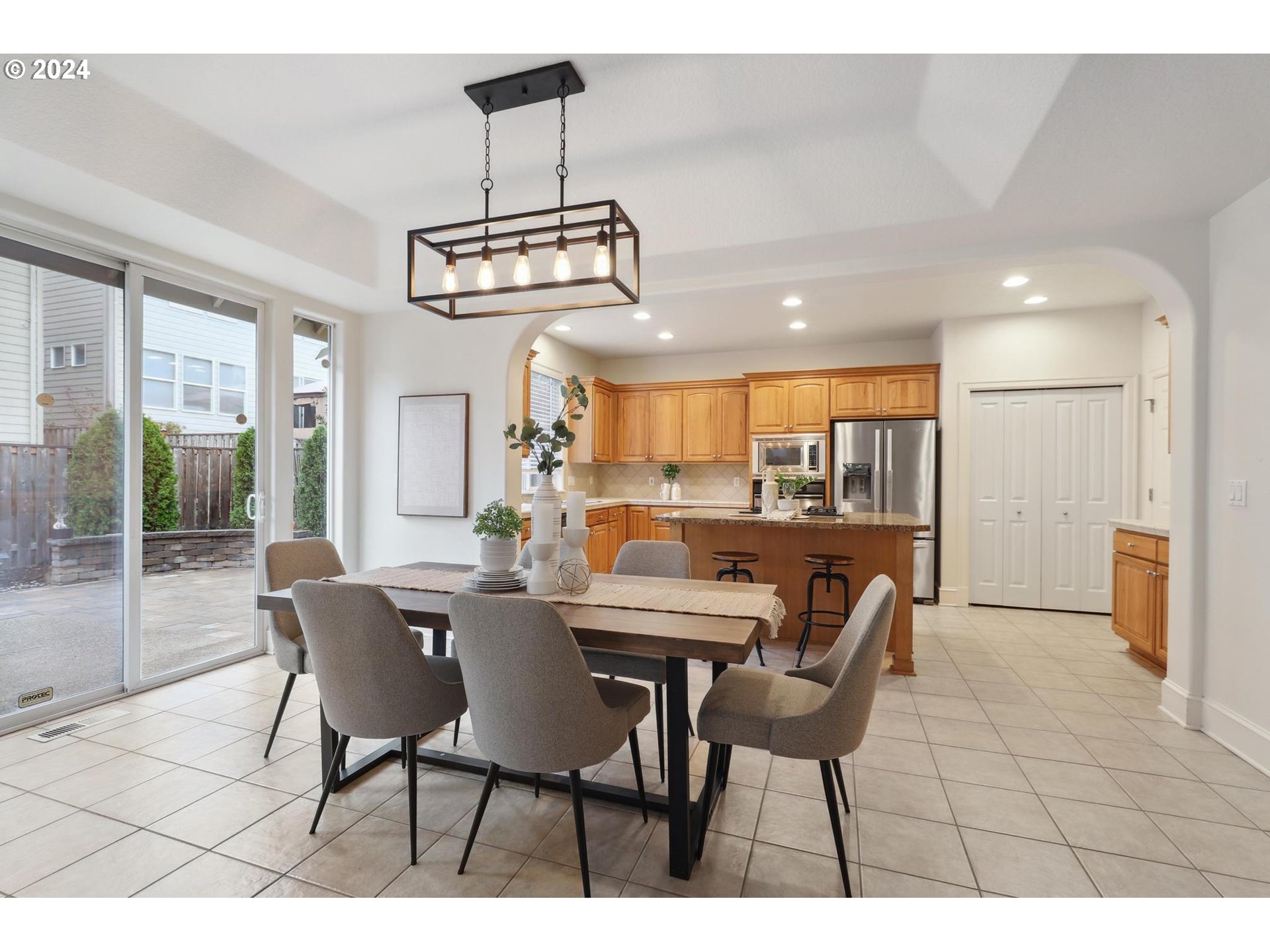 12845 Northwest Forest Spring Lane Portland, OR 97229 - Photo 11 of 33 Kitchen/Dining Room