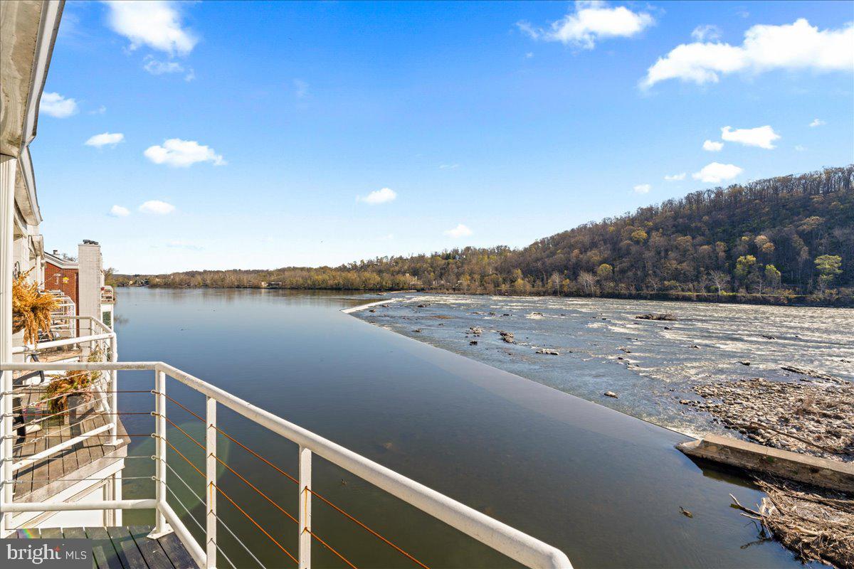 350 River Road, Unit D10 New Hope, PA 18938 - Photo 21 of 41 a view of lake and mountain