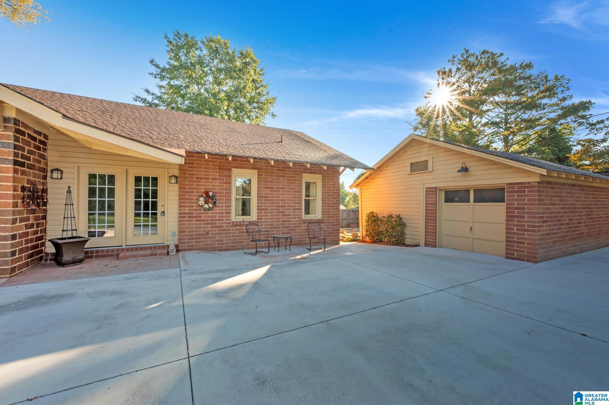 307 East 5th Avenue Oneonta, AL 35121 - Photo 8 of 43