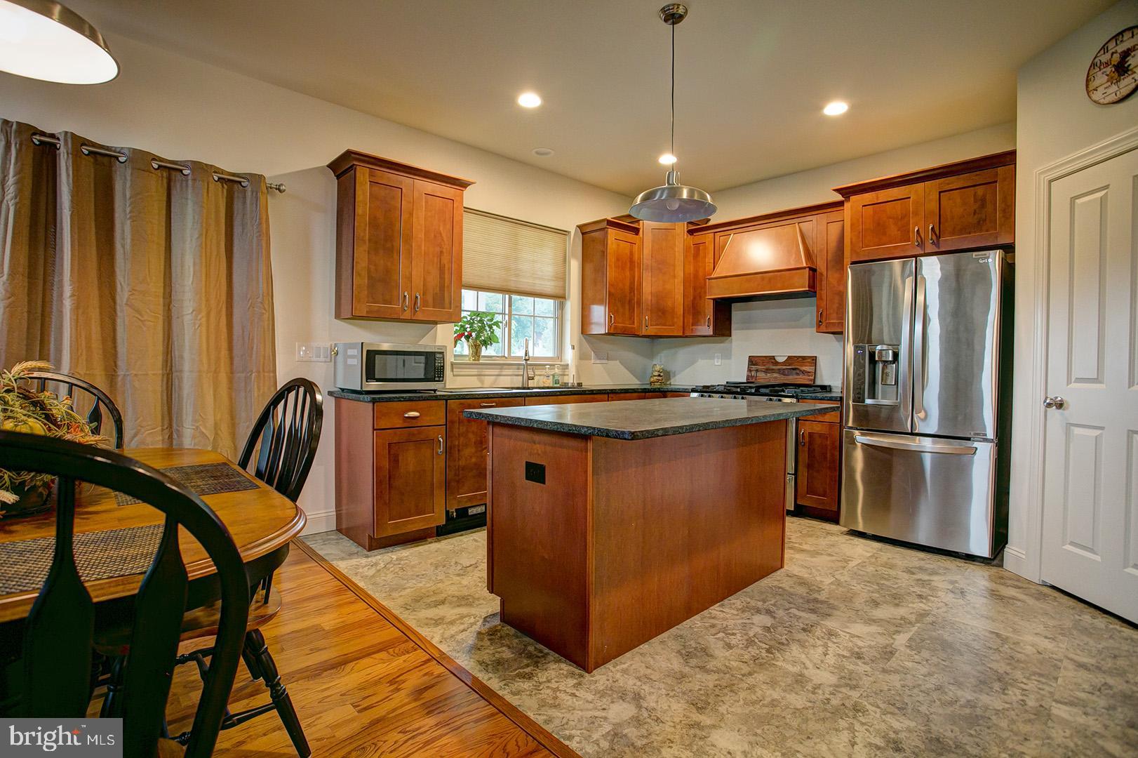 88 Mt Penn Road Reading, PA 19607 - Photo 13 of 35 Kitchen- Eat-In/Center Island With Eating Bar