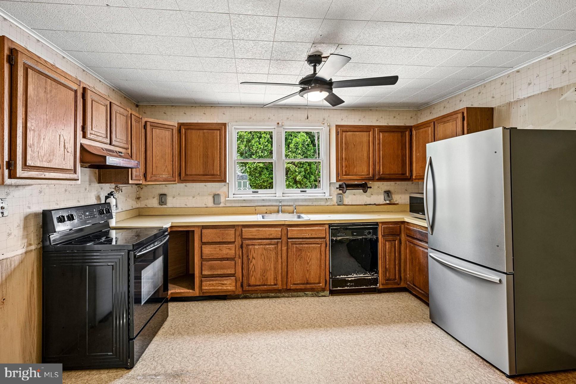 203 Walnut Street Spring City, PA 19475 - Photo 9 of 55 Kitchen