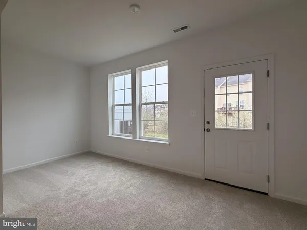 $2,000 | 453 Husky Trail, Martinsburg, WV 25403